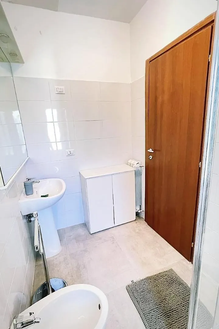 Guest house M&C Rooms Di Claudia Fiumicino Italy